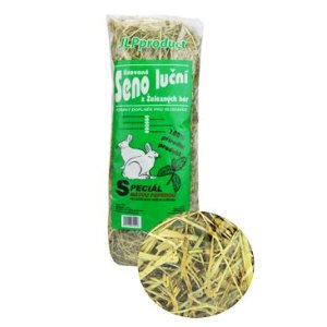 Trixie Luční seno s podílem máty peprné 15l